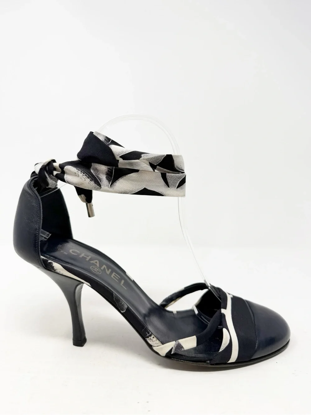 Chanel D’Orsay Ribbon Lace-Up Heels Womens Size EU 38.5 - Picture 7 of 10